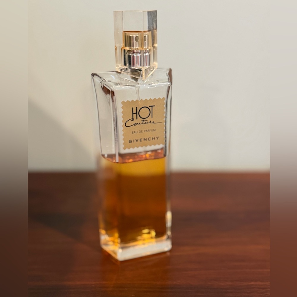 *RARE FIND* Givenchy Hot Couture EDP - 100% Authentic / Discontinued